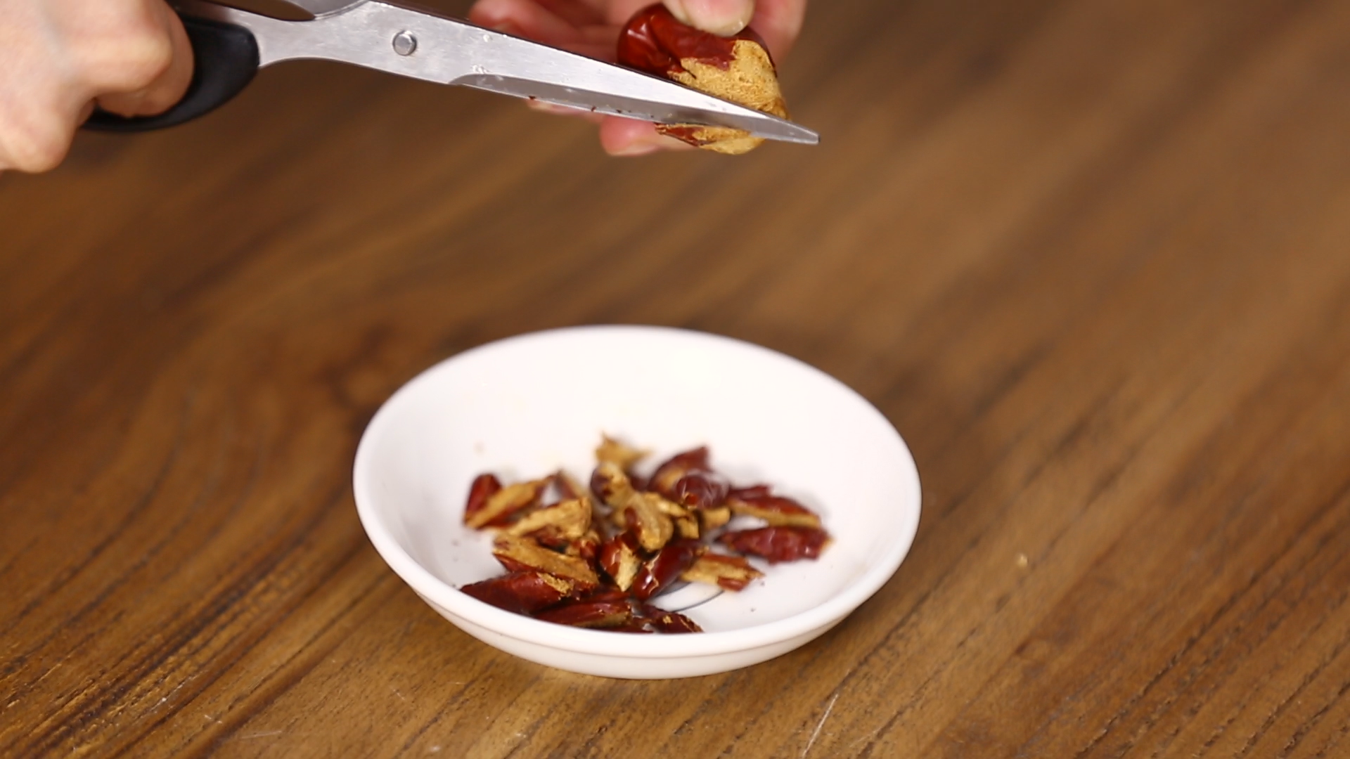 好吃饼玄信水饺怎么做_玄信水饼的做法视频_水信玄饼好吃吗